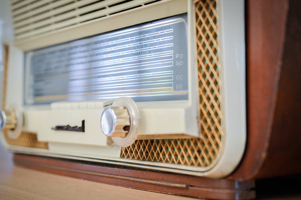 Sonolor Concorde de 1957 : Poste radio vintage Bluetooth - LES DOYENS  Radios vintage remises au son du jour en Bluetooth